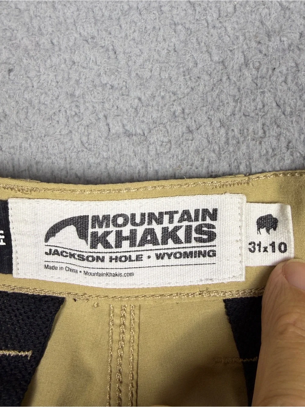 Mountain Khakis Hiking Shorts Men's 31 Light Beige Flat-Front Stretch 10” Inseam